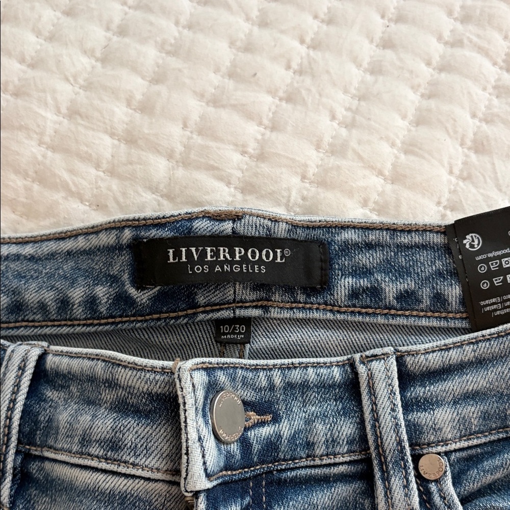 Liverpool Light Blue Washed Denim Jeans - Picture 2 of 3